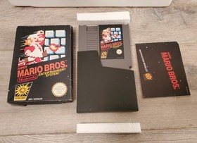 BOXED Nintendo NES Control Deck Console & Super Mario Bros - ONE OWNER