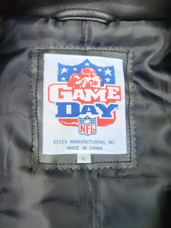 Mens 90s Jacksonville Jaguars Embroidered Faux Leather Winter Coat NFL Game Day - Image 4 of 4