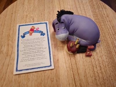 Disney Pooh & Friends ''Birthdays, They Come, They Go, They Come Again'' figurine