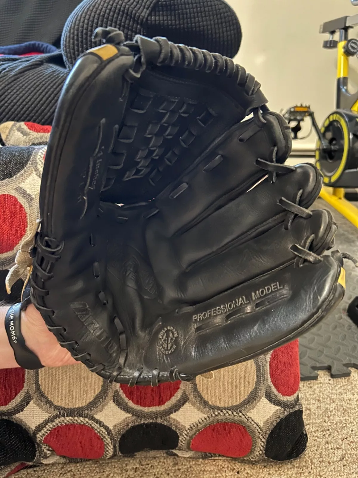 GANT MIZUNO SUPREME SERIES MODÈLE PROFESSIONNEL 14 POUCES LANCER DROIT
