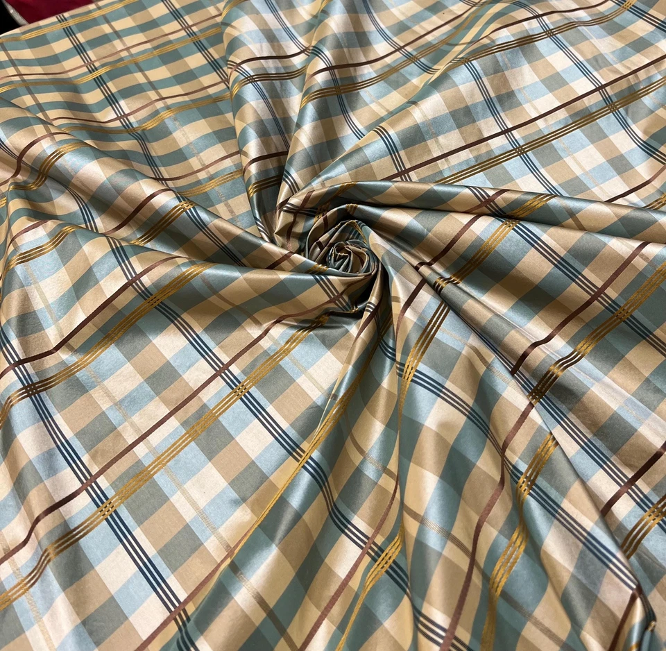 Hermosa tela shantung de seda jacquard a cuadros azul y beige, se vende por yarda. Foto 2 de 4