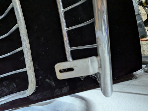 Westin 39-3030 Taillight Cover Silverado Chrome 99-04 - Picture 4 of 5