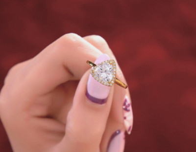 14K Solid Gold Trillion And Round Cut Moissanite Halo Engagement Wedding Ring