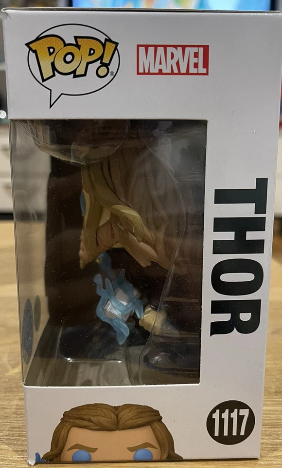 Avengers 4: Endgame Thor con Thunder GITD Pop! Figura Vinilo Pop Protector 1117 Foto 2 de 4