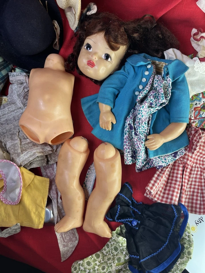 Muñeca Terri Lee, años 50 con trajes como en la foto necesita restricción Foto 2 de 4