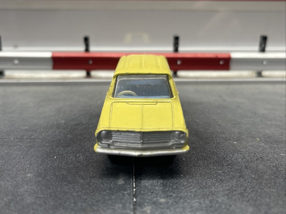 DINKY TOYS 141 VAUXHALL VICTOR ESTATE CAR BOITE COPIE REPRO VIDE