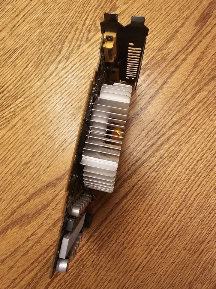 Zotac GTS 250 1GB DDR3 Graphics Card - Tested - Image 4 of 4