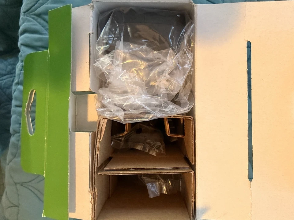 Insignia - Dual Controller Charger for Xbox One - Black - Image 4 of 4