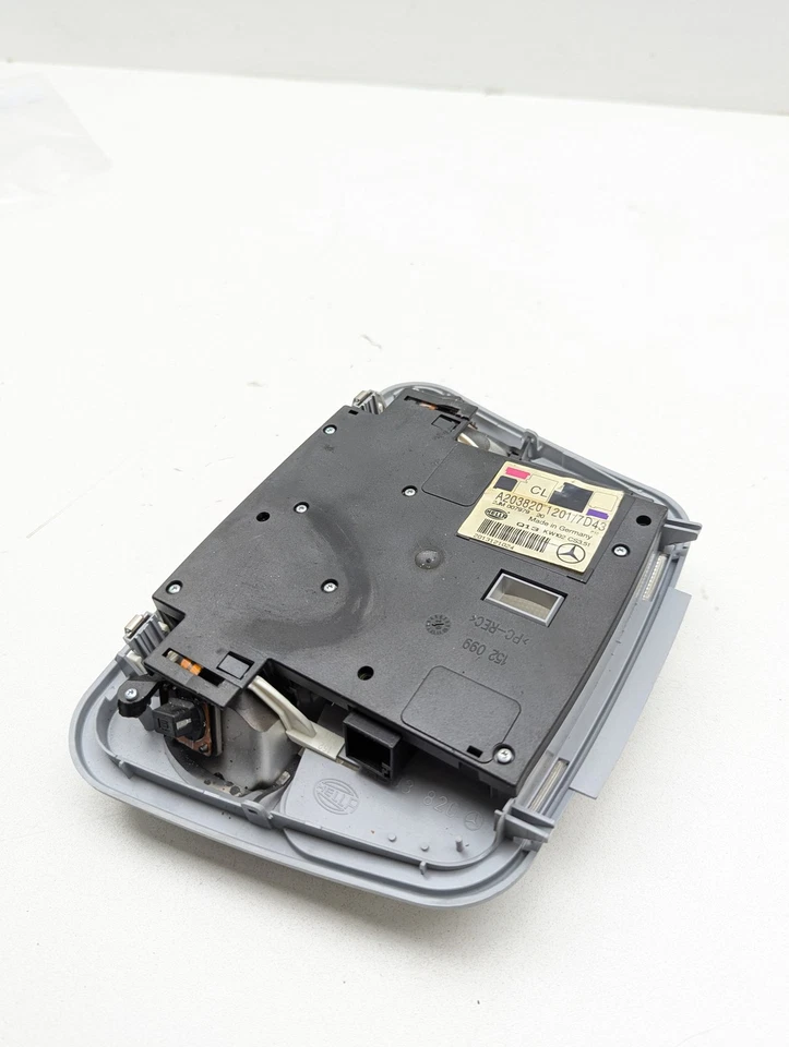 Mercedes C230 2002 luz interior gris domo - OEM 2038201201 Foto 4 de 4