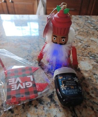 Bath & Body Nutcracker LIGHT UP Pocket Bac Sanitizer Holder Clip W/ Hand Gel NWT