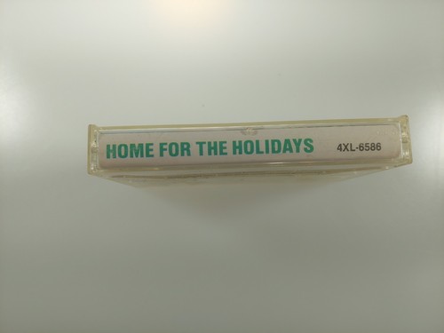 Home For The Holidays Christmas 1986 Cassette Tape - Picture 2 of 5