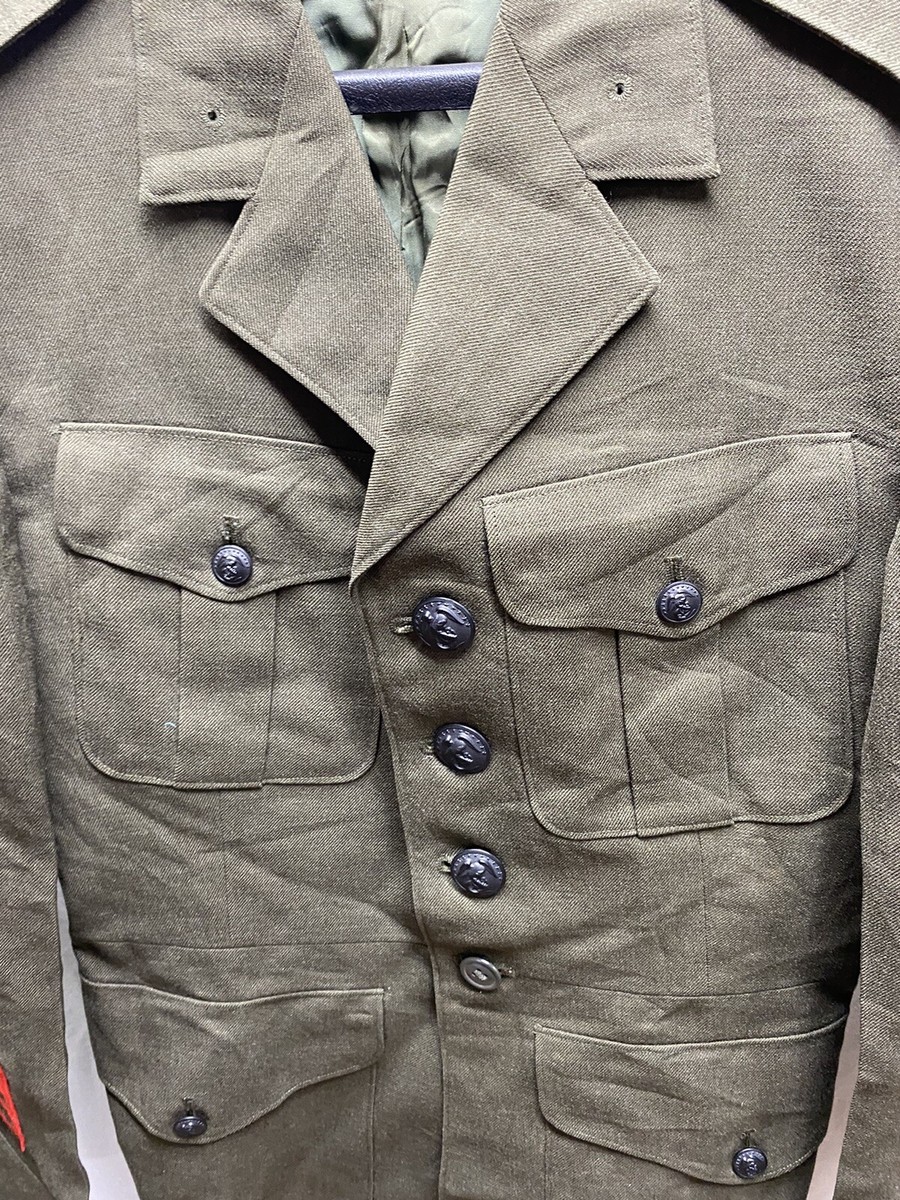 US Marine Gunnery Sargent 38R Uniform Green Dress Jacket US Marine Gunnery Sargent 38R Uniform Green Dress Jacket