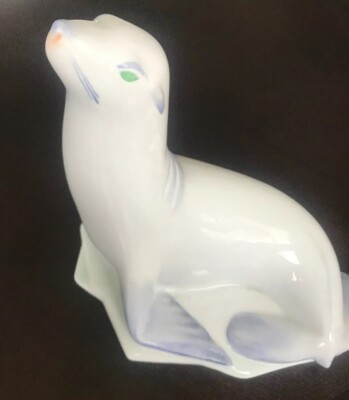 HEREND Large Handpainted Seal On Ice #5223 No. 2 Made Mint Rare