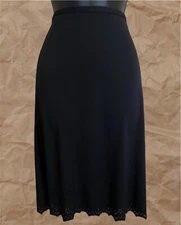 Women’s Vintage Ann Taylor Black Scalloped Hem Knit Skirt US Size 2/XS