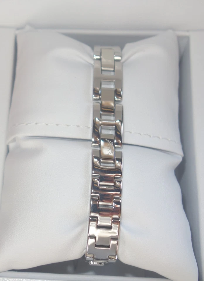 Reloj pulsera Yonger and Bresson DMC 1496 rectangular esfera blanca acero para mujer Foto 4 de 4