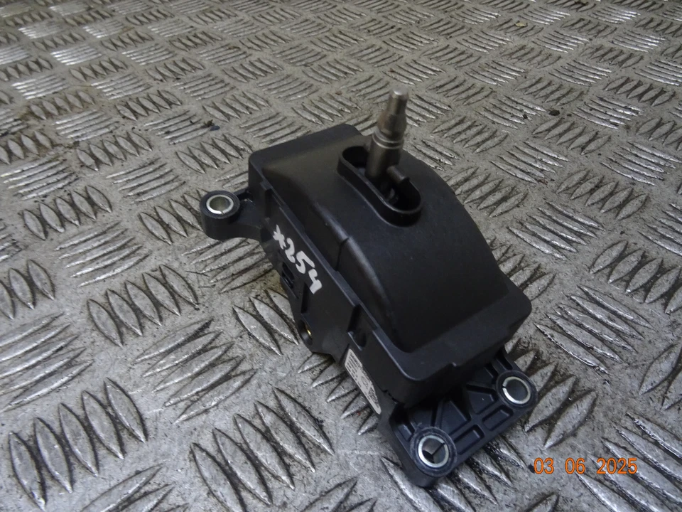 Renault Zoe Iconic X10 EV MK1 2021 5 puertas escotilla 1 velocidad selector de marchas automático *254 Foto 2 de 4