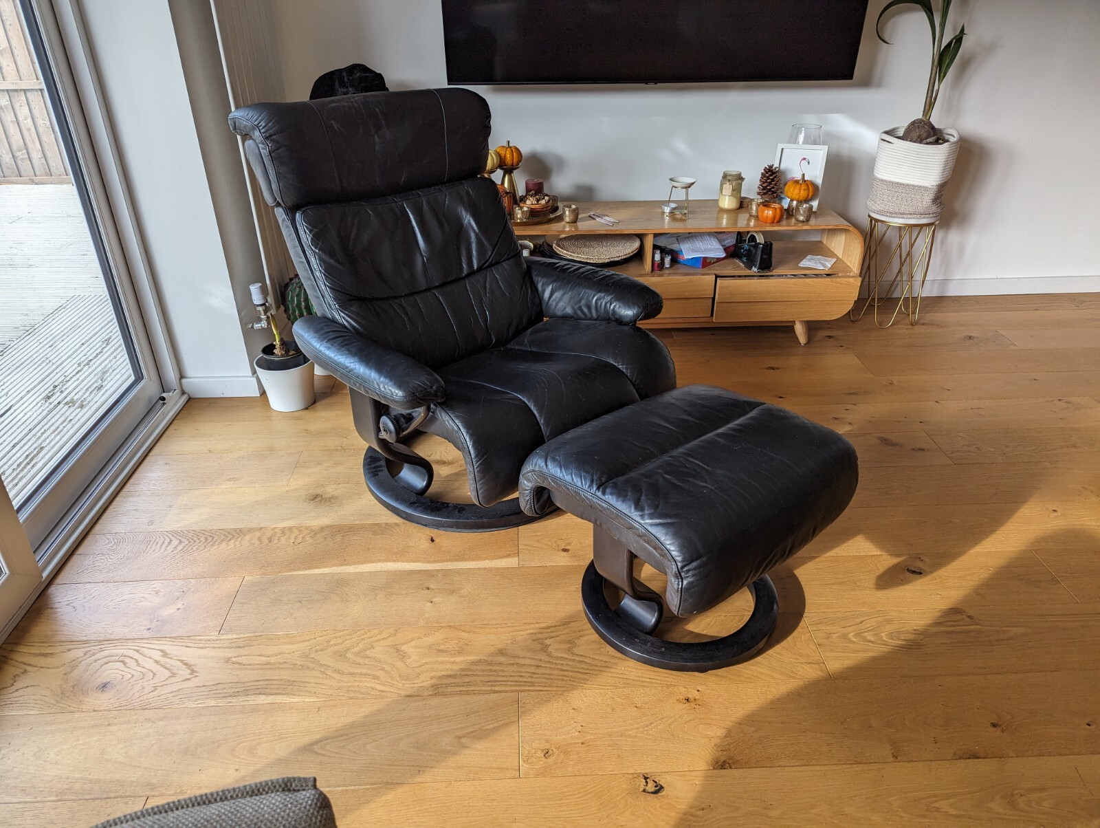 Ekornes Stressless Leather Recliner Armchair With Footstool eBay