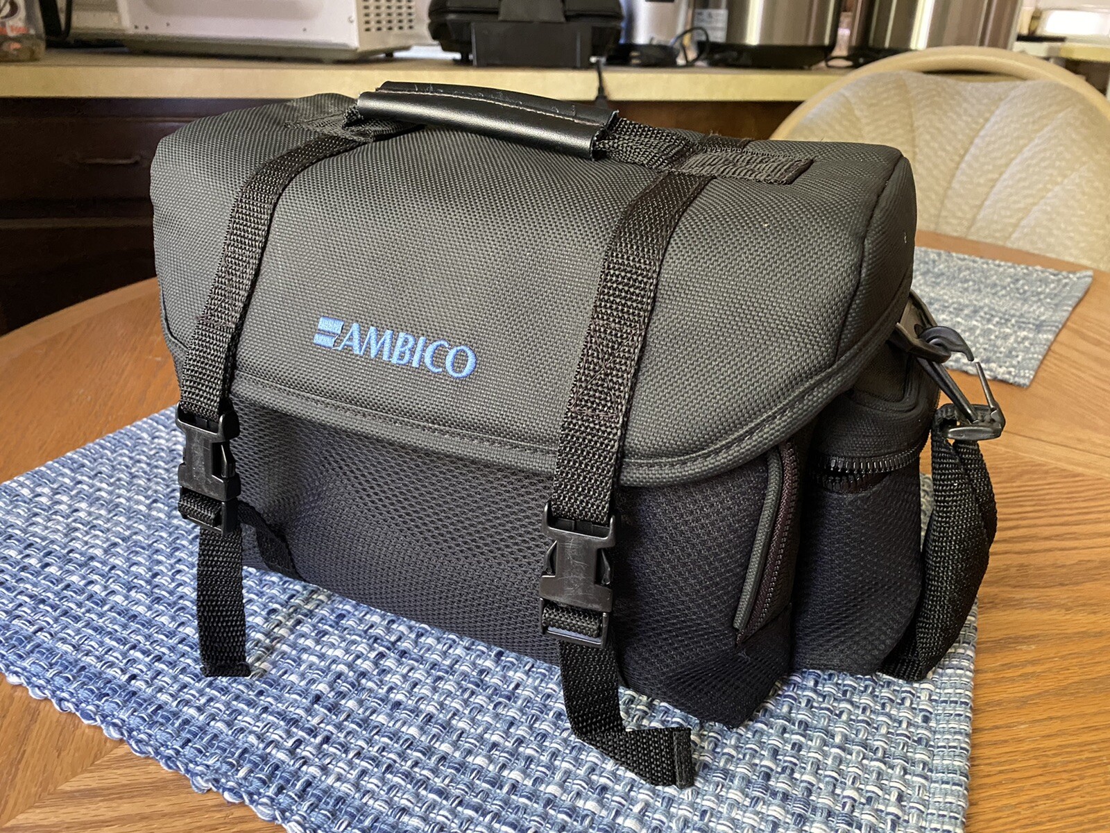 Ambico Adjustable Camcorder Camera Bag in Excellent Condition-image