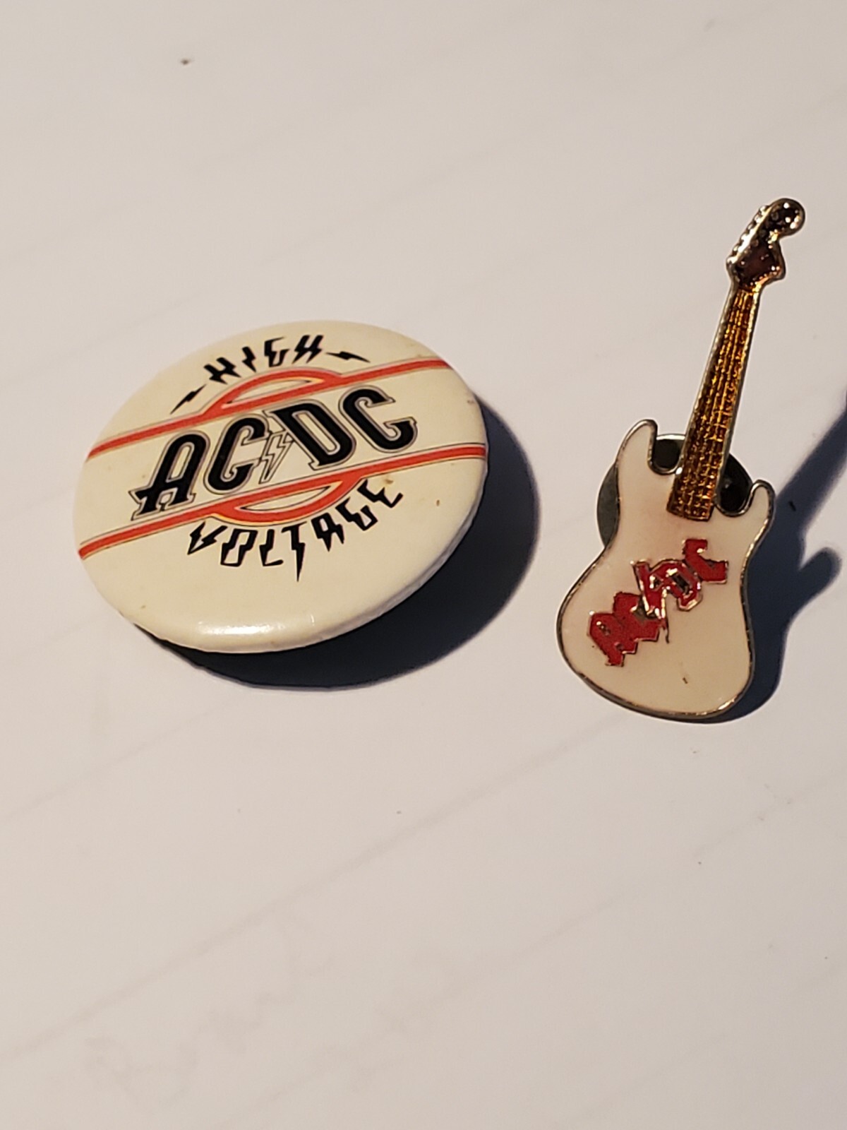 Vintage 1983 AC/DC 1.25” Pin Back Button 'High Voltage'& WHITE GUITAR ...