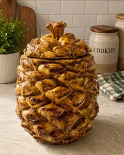 Vintage Pine Cone Cookie Jar. Unsure of the brand???