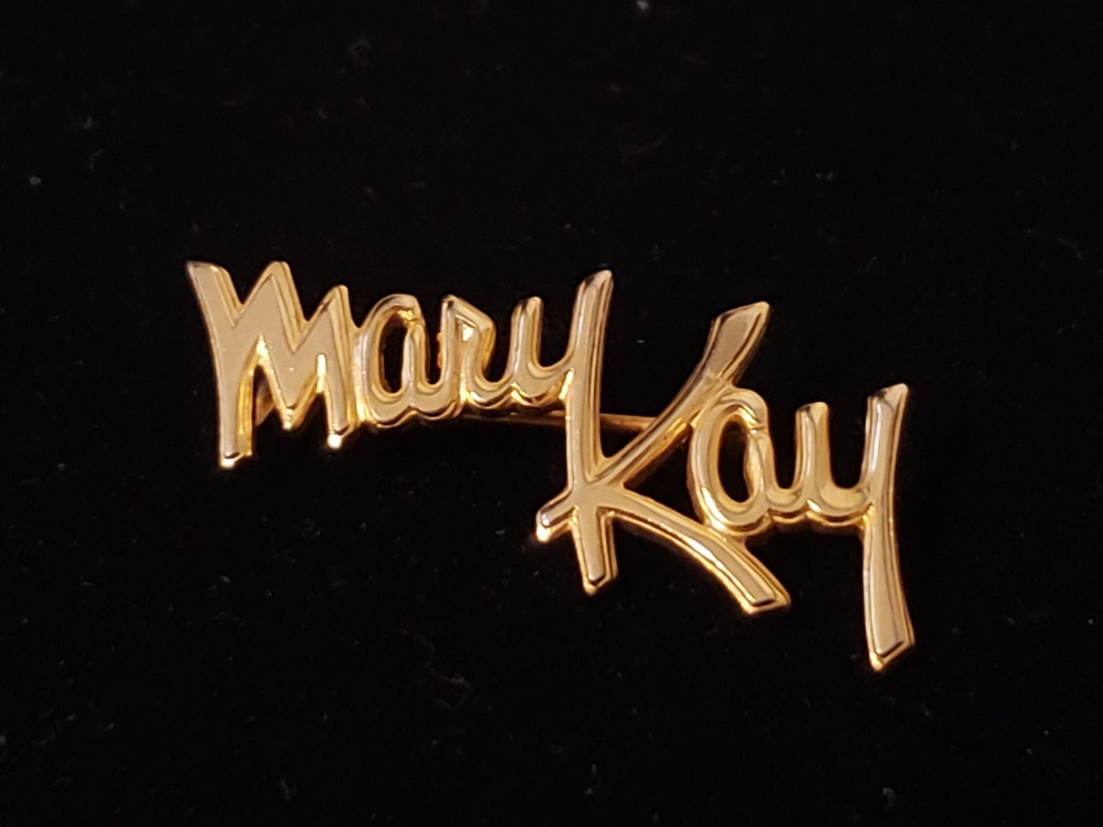 Vintage Gold Tone Mary Kay Cosmetics Script Achieveme… - Gem