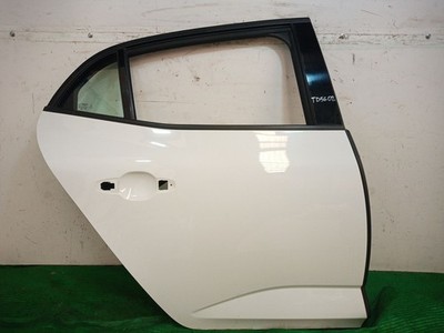 821126889R RECHTE HINTERE TÜR / 821126889R / 821126889R / 819445 FÜR RENAULT MEG