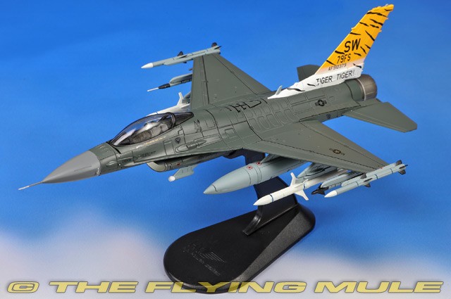 【80年終戦記念】F-16 CM Fighting Falcon ホビーマスター ホビーマスター 1/72 F-16C ファイティングファルコン アメリカ空軍 第
