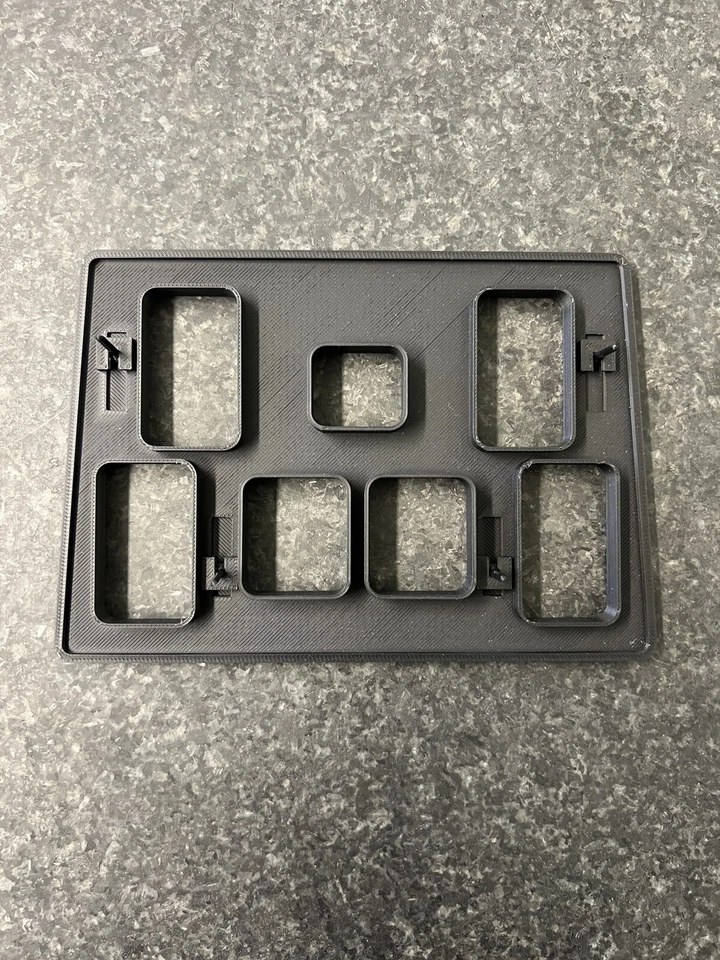 Land rover Discovery 2 TD5 interior console window & heated Heat switch trim - Image 3 of 3