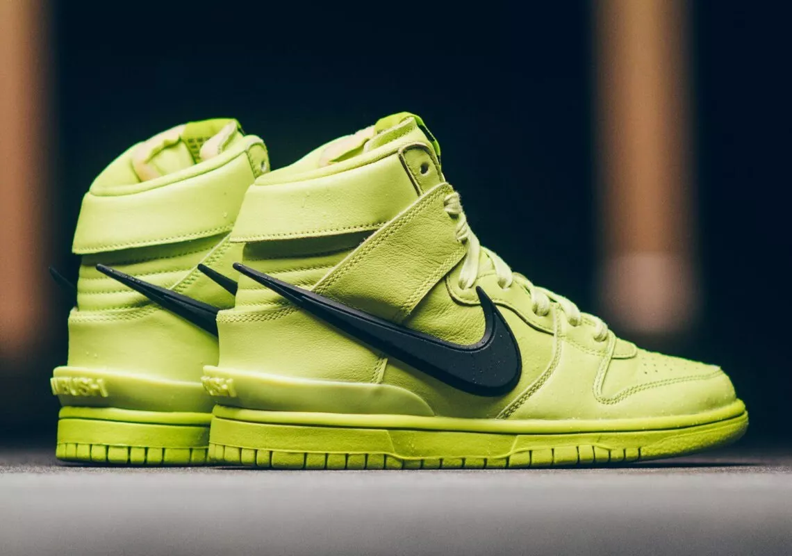 Size UK 9.5 - Nike Dunk High AMBUSH Flash Lime | eBay