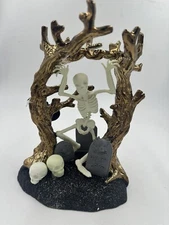 New Bath & Body Works: 2024 Halloween Skeleton 3-Wick Candle Stand Holder Glows