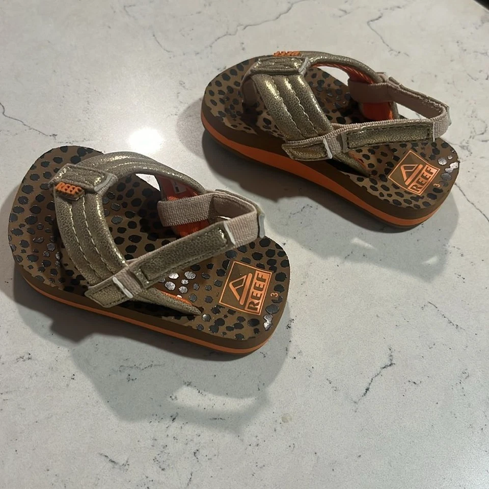 Chanclas Reef Little Kids Ahi talla 3 Foto 3 de 4