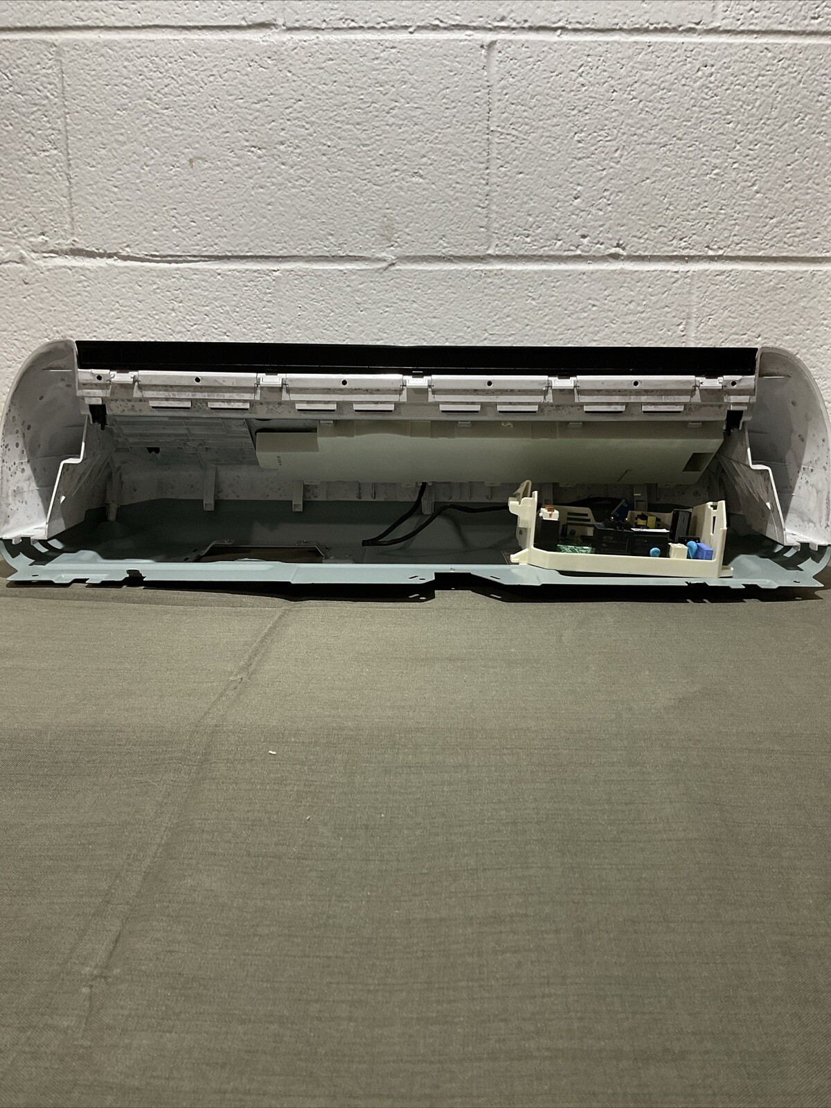 Picture 3 of 6