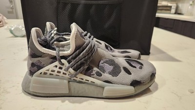 NWT Adidas x Pharrell Hu NMD Animal Print ID1531 Ash Grey (Men s 6)