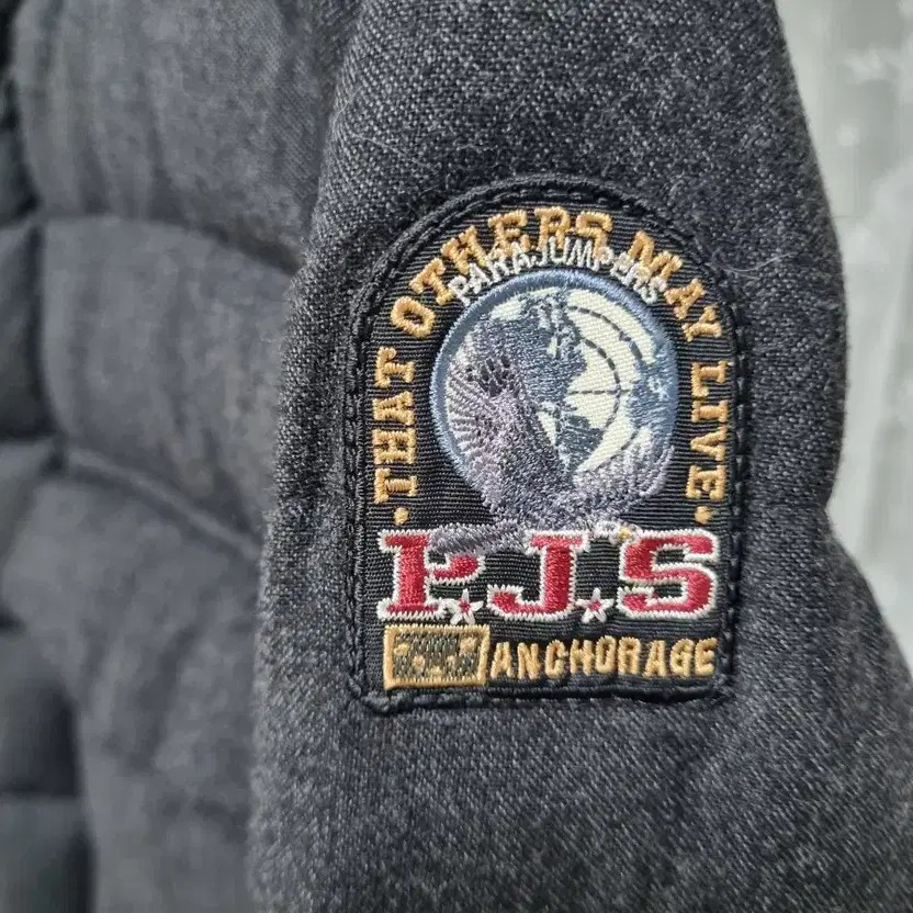 Peripera Wool Lightweight Padding Jacket - Size L - image 3