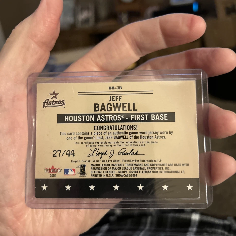 2004 Fleer Showcase Baseball's Best Jeff Bagwell #BB/JB Game Worn Jersey 27/44 - Image 2 of 2