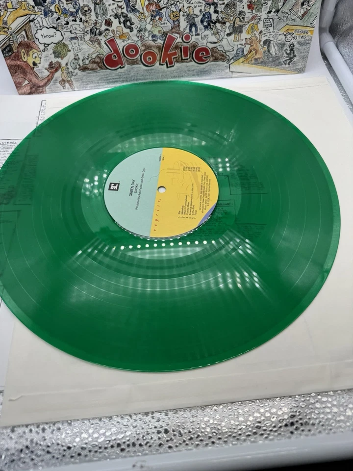 Green Day - Dookie - Rare Hot Topic Limited Translucent Green Vinyl - Image 2 of 3