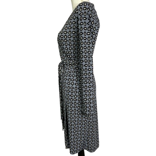 Vestido envolvente Ann Taylor Hazy azul con hojas en relieve, talla 4, 95 % poliéster, 5 % spandex - Imagen 11 de 15