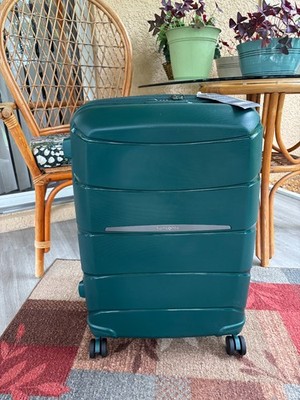 Samsonite Outline Pro Medium Spinner Suitcase Color: Green