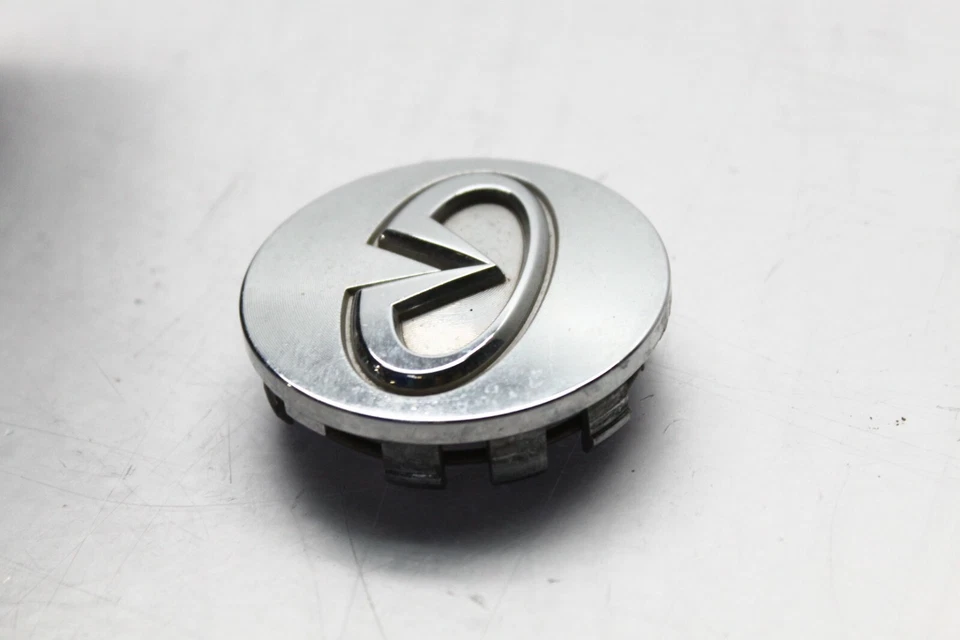 Infiniti G35 G37 2003-20015 tapa central de rueda cromada única OEM P7793 Foto 3 de 4