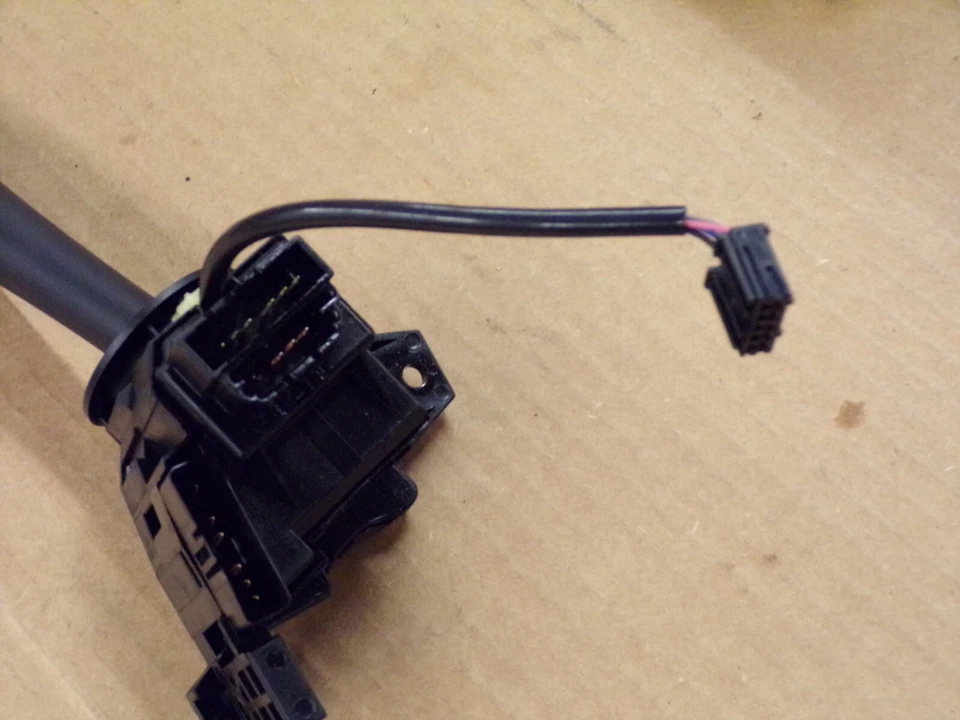 2008 saturn relay multifunction turn signal switch 2005-2007 chevy uplander - Image 3 of 3