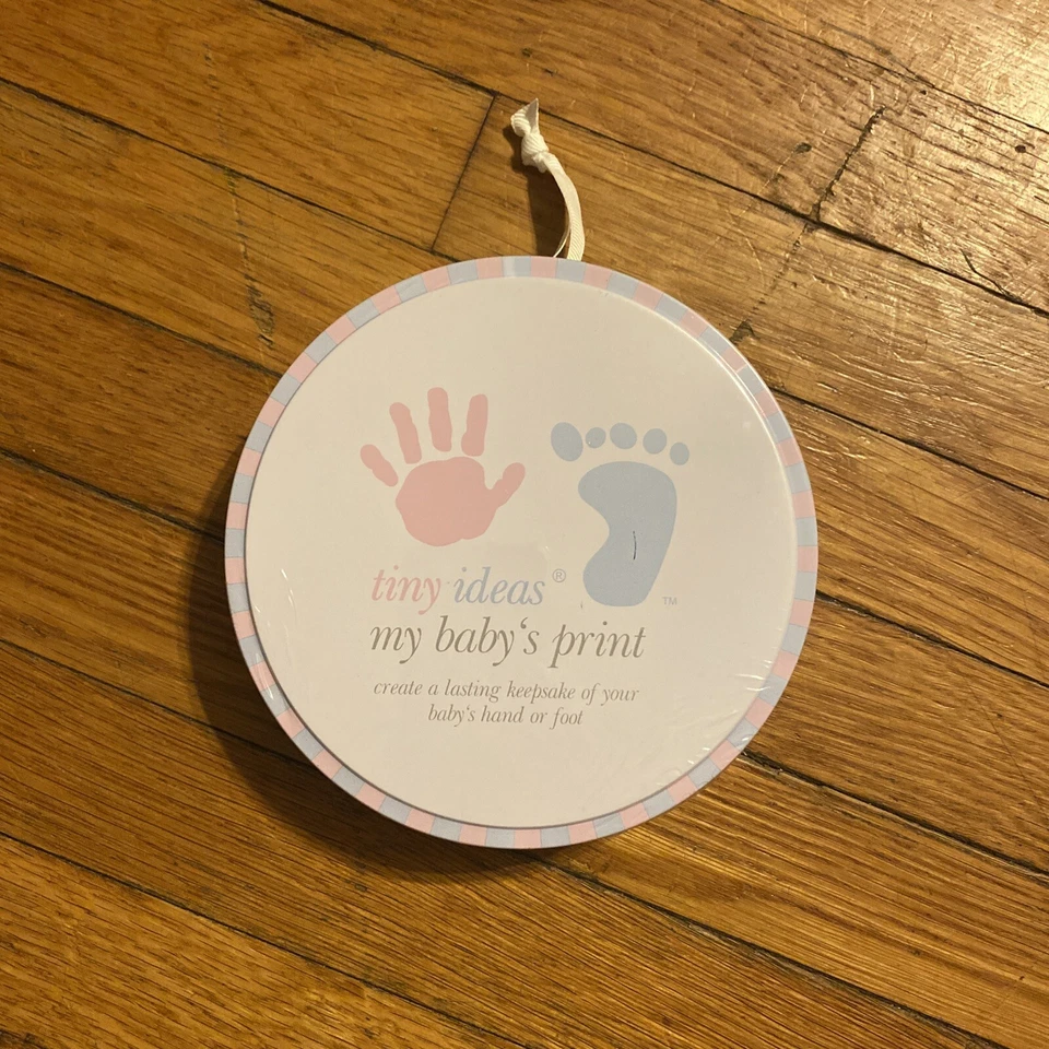 Nuevo Sellado: Tiny Ideas Estampado de Mi Bebé Impresión de Recuerdo de Mano o Pie Unisex Foto 2 de 4