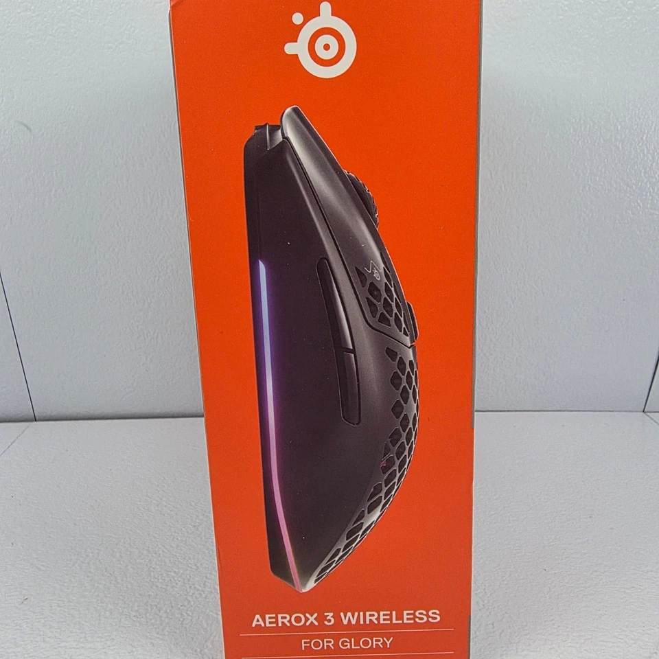 SteelSeries Aerox 3 Wireless Gaming Mouse Onyx Black Lightweight RGB - Image 3 of 4