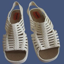 Vintage Womens Sandals 9 US 26 mexico Sandak Molded Rubber White Isabel NOS