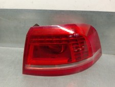 3AF945208B HECKLEUCHTE RECHTS / 5 PUERTAS / DE ALETA / 4990800 FÜR VOLKSWAGEN PA