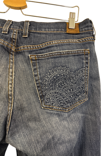 Lucky Brand Women's Jeans Size 14 USA Dark Wash Embroidered Pockets Flare Leg - Picture 3 of 5