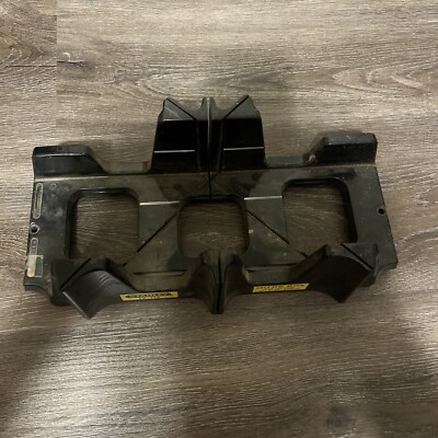 Stanley Mitre Box Model 19-112 For Cutting 45° And 90° Angles