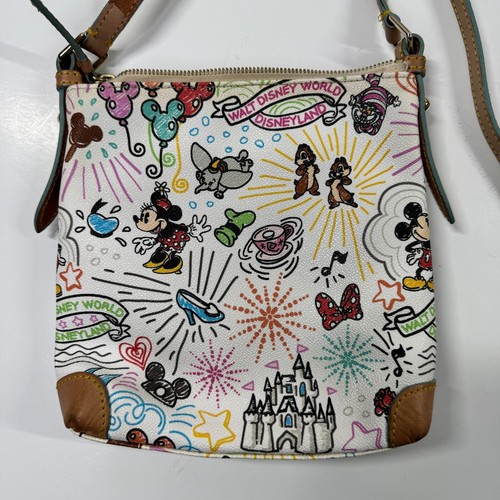 Disney Dooney & Bourke White Sketch Icons Crossbody Letter Bag Disney Land - Picture 6 of 20