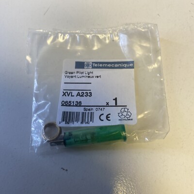 Schneider Electric XVLA233   LED-Leuchtmelder Grün 8mm 24V DC   NEU