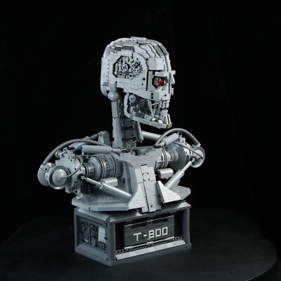 T-800 Bust avec Power Functions et LED Eyes 3082 pièces pour