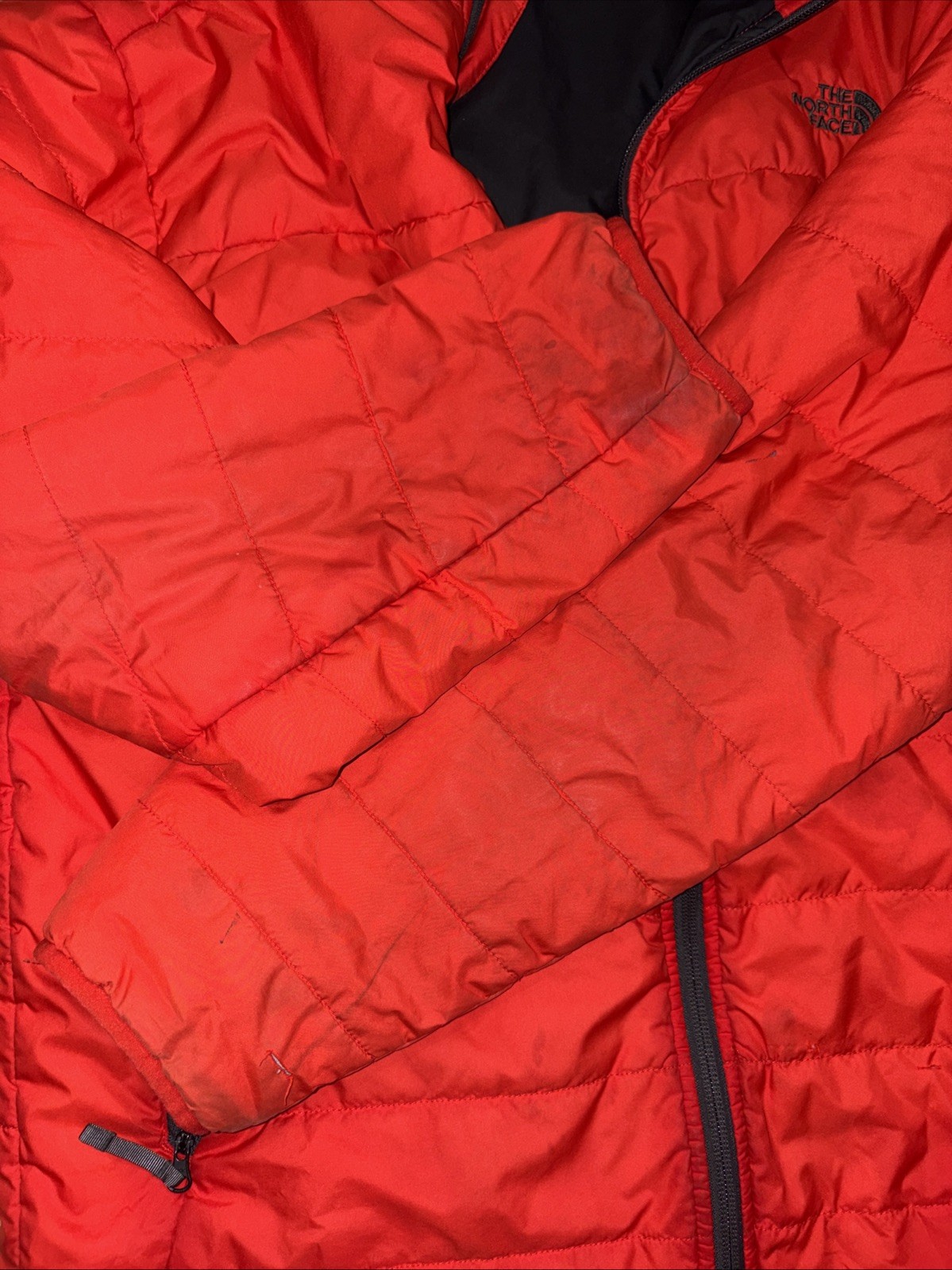 The North Face Men's Red Puffer Jacket, Size M thumbnail 4